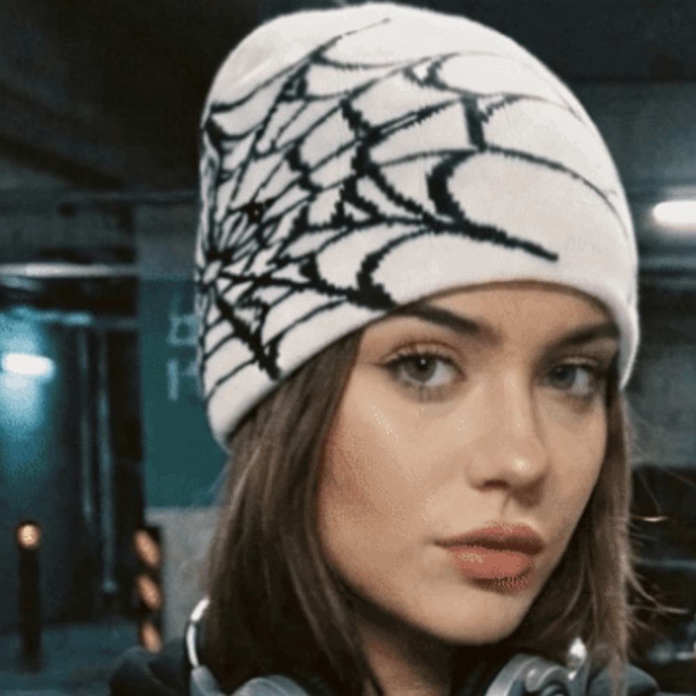 Hip-hop Soft Spider Web Patter - Beanie Cuffed Knit 评论和价格